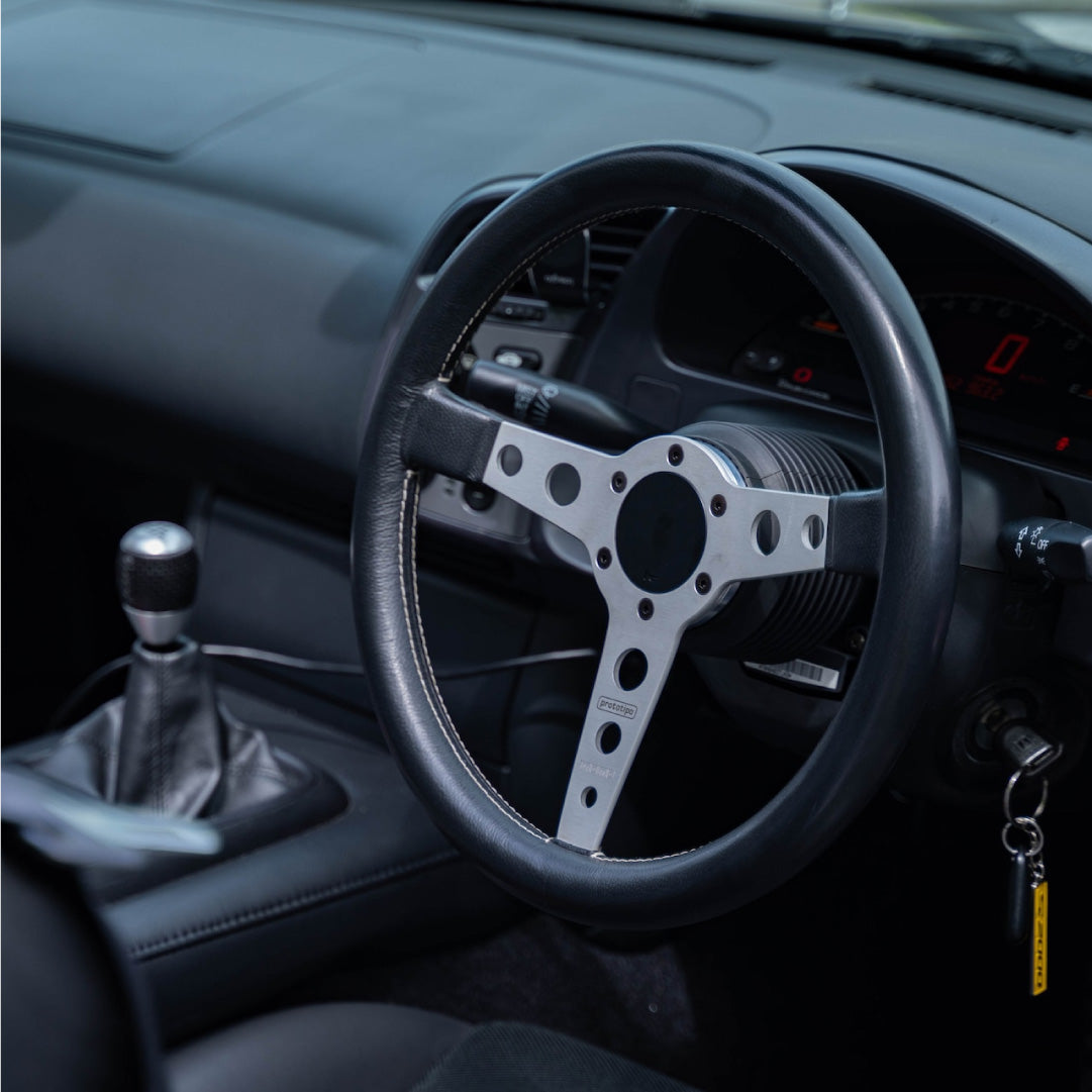 NA Motors Phantom Flat Horn Button – Fits MOMO
