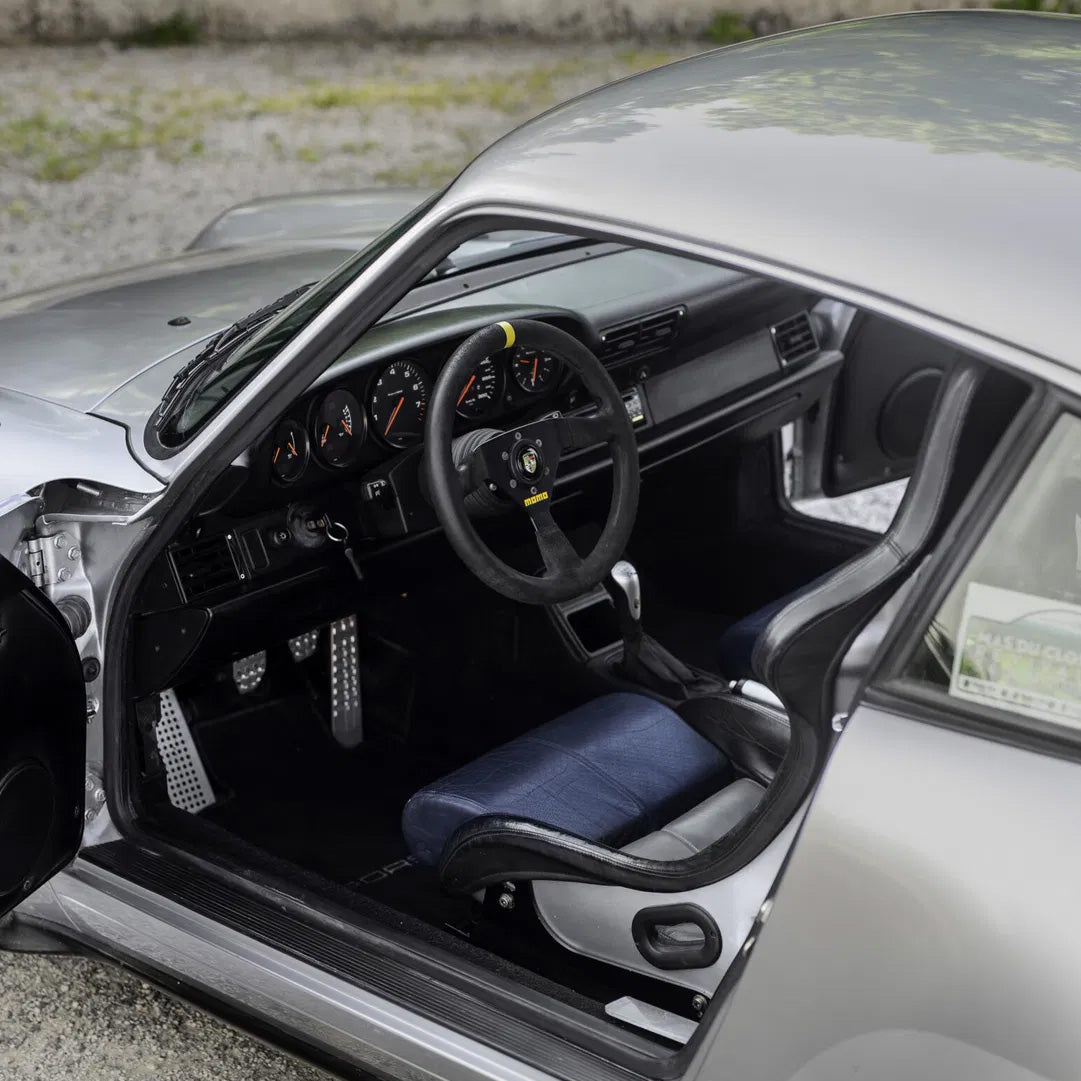Porsche MOMO Mod.69 Steering Wheel