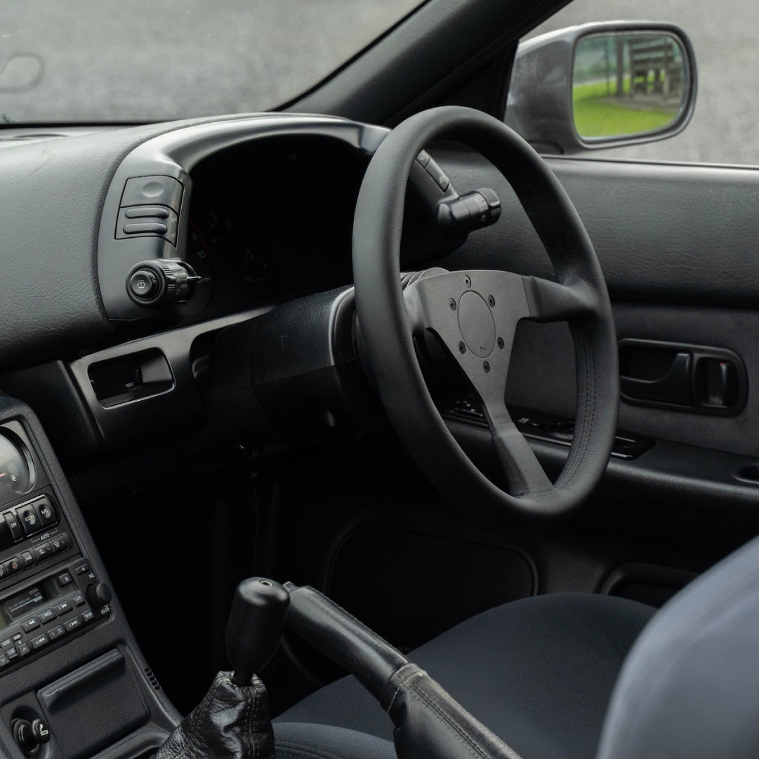 NA Motors Phantom Flat Horn Button – Fits MOMO