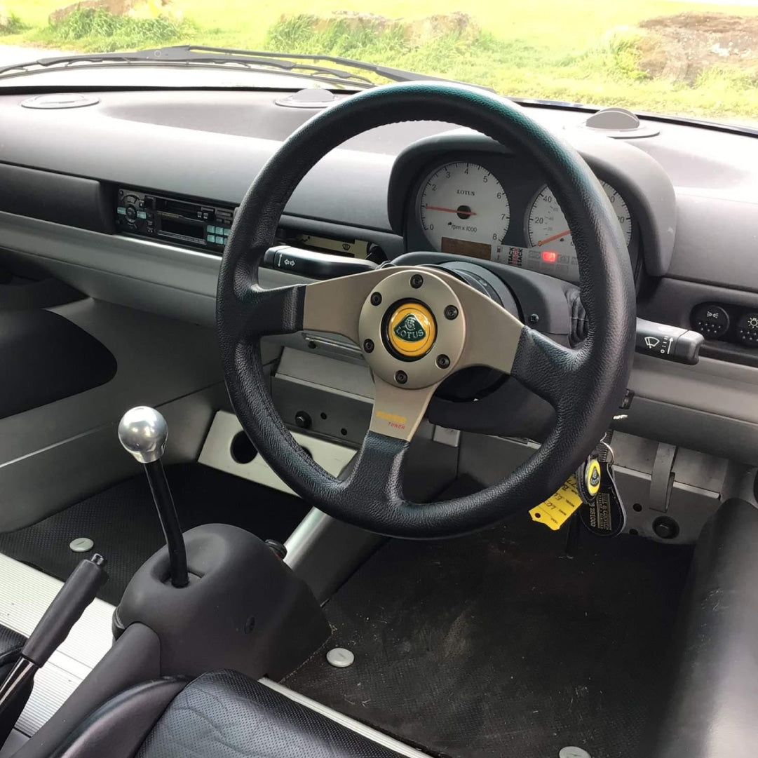 パーツ Momo tuner steering wheel Momo Tuner Steering Wheel Red Stitching - JDM Honda Parts