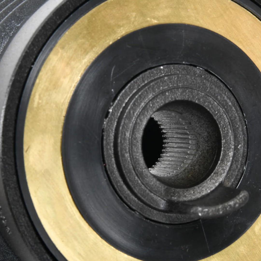 ももさん専用① MOMO Steering Wheel Hub Boss Kit Adapter Porsche 996 >1998