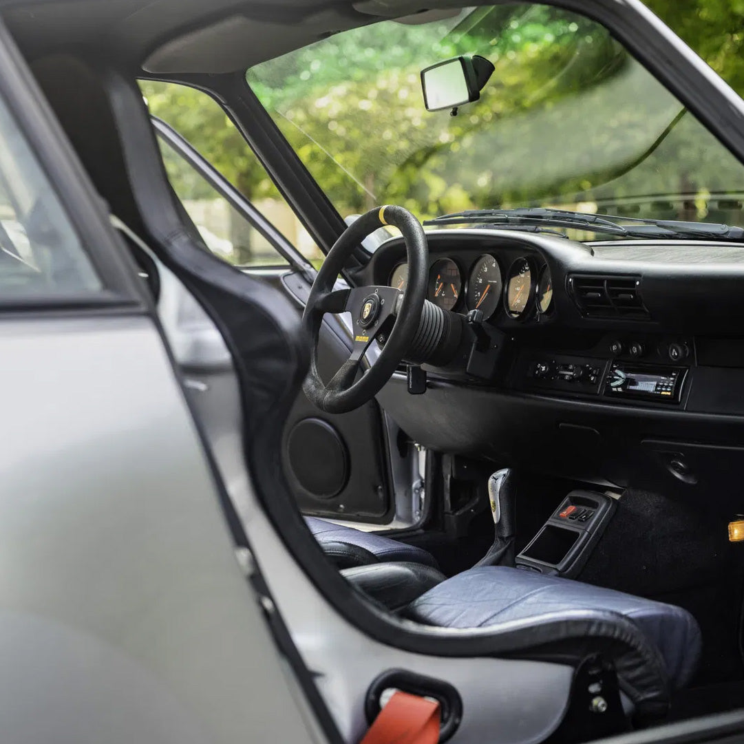 Porsche MOMO Mod.69 Steering Wheel